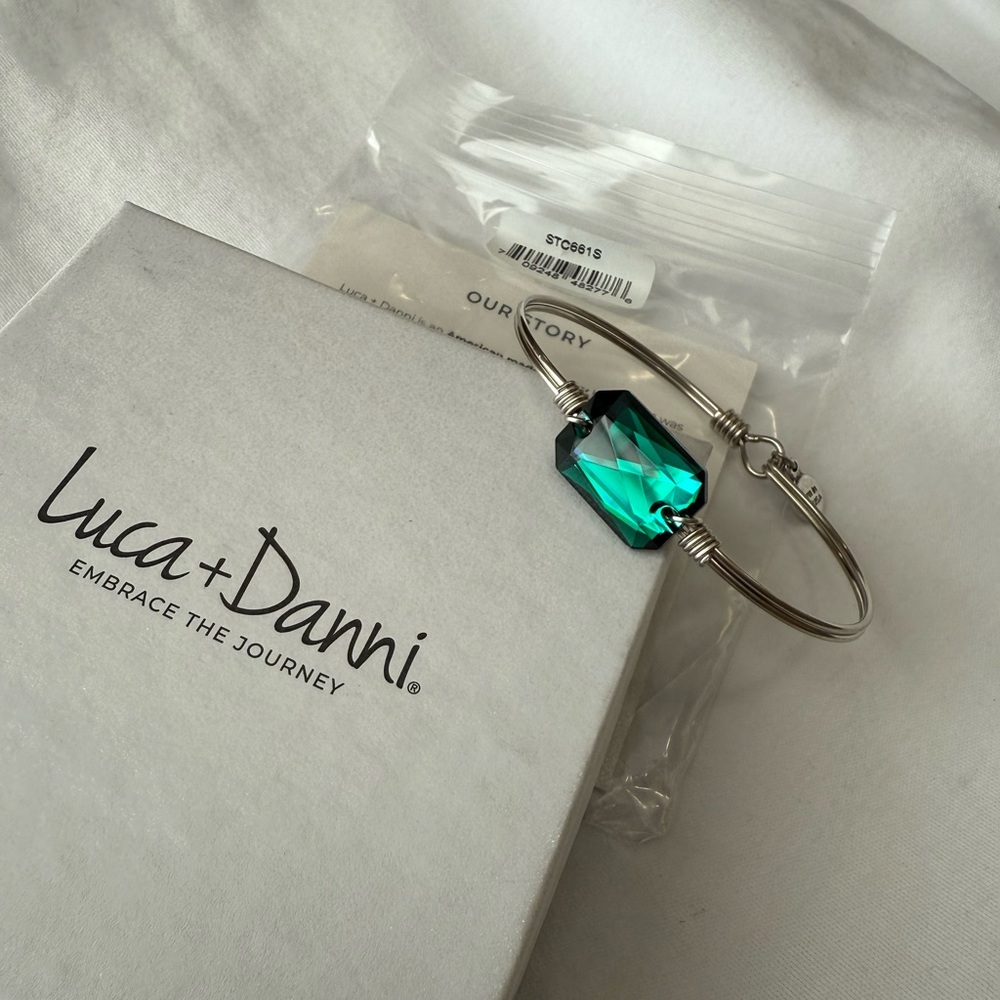 Silver and Emerald Bracelet